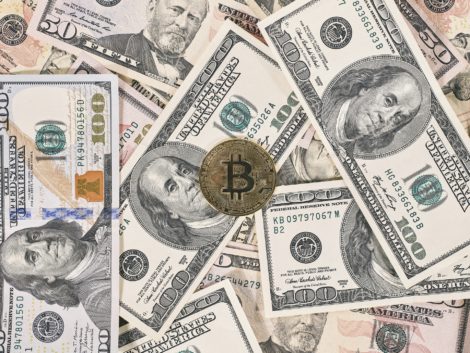 Dollar und Bitcoin